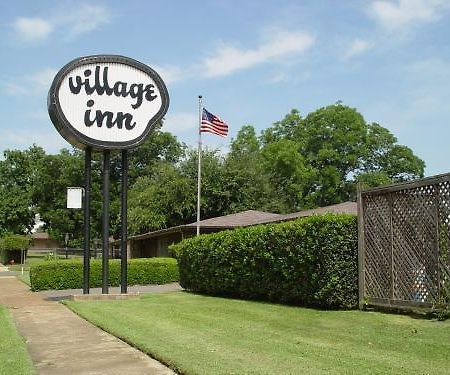 Village Inn Motel Hugo Exterior photo